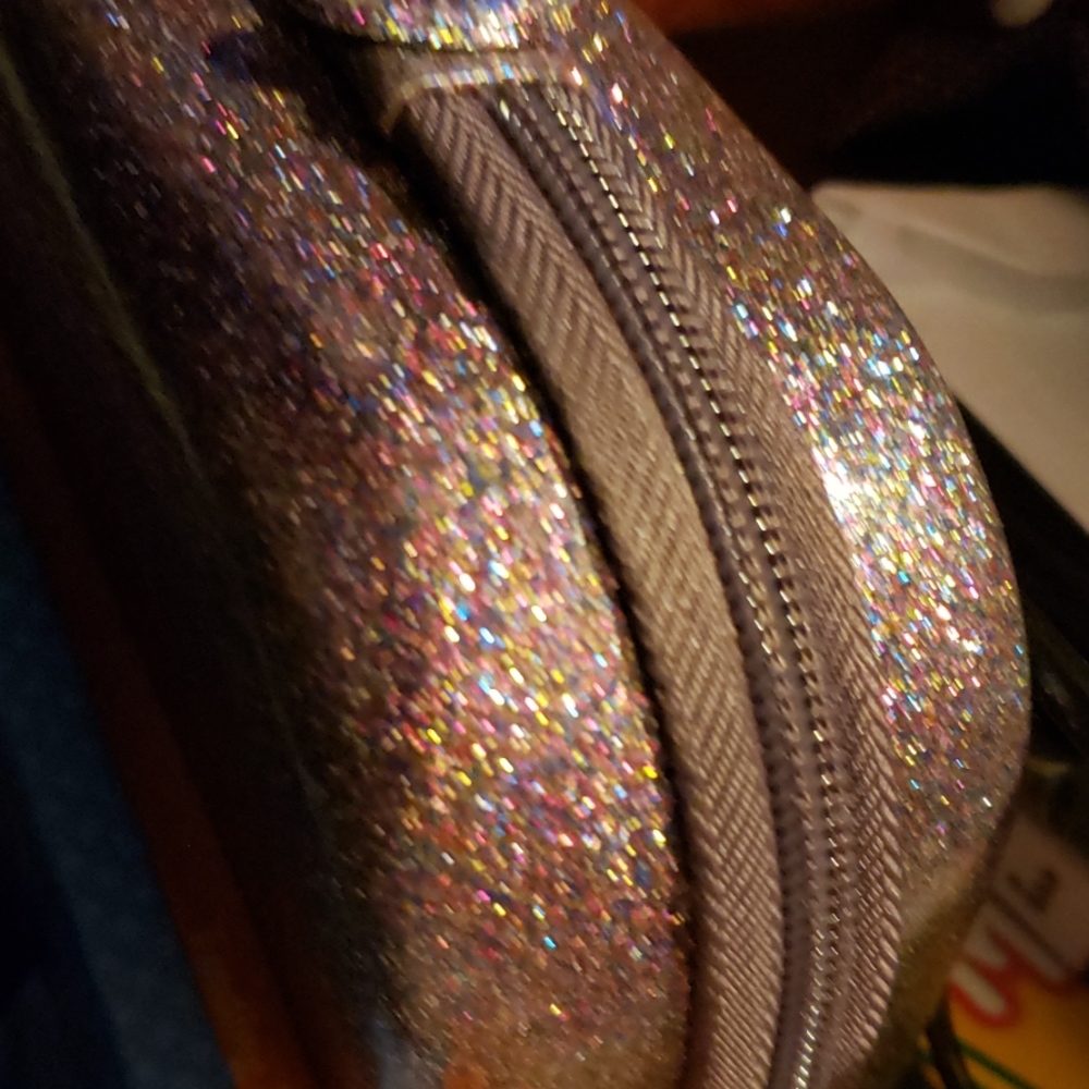 Meet your Posher, Jean